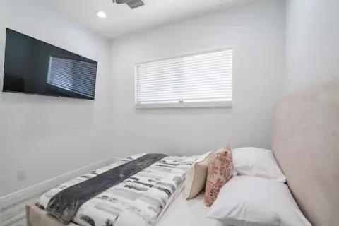New Townhome Near Wilton/Las Olas/Beach ฟอร์ต ลอเดอร์เดล ภายนอก รูปภาพ